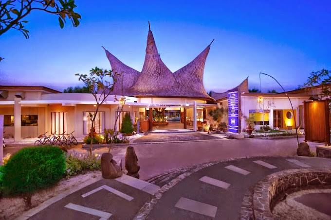 Aston-beach-Gili.jpg