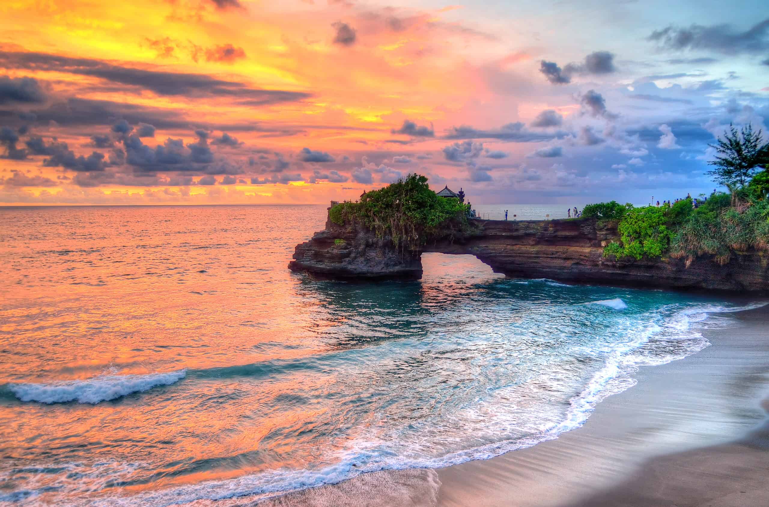 Nusa-dua-beach.jpg