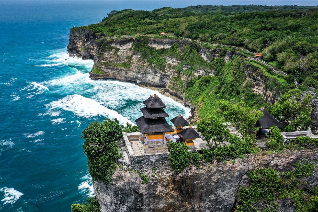 Uluwatu-temple.jpg